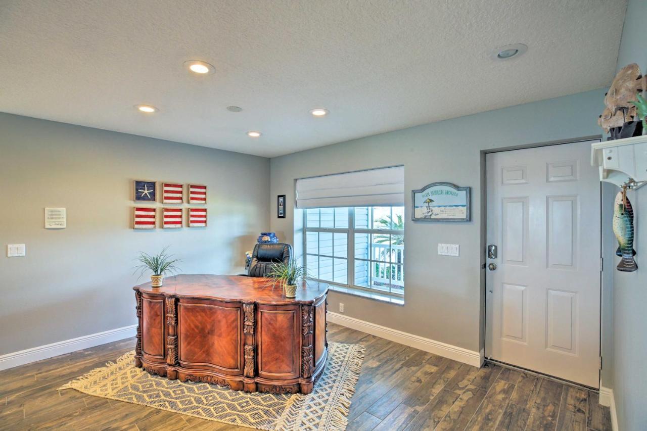 Waterfront Lake Placid Home With Dock And Fire Pit Exterior photo